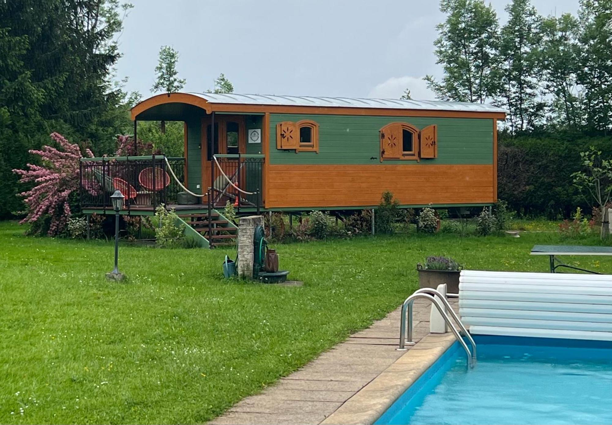 La Roulotte Deluxe De Malpas Bed & Breakfast Quingey Eksteriør bilde