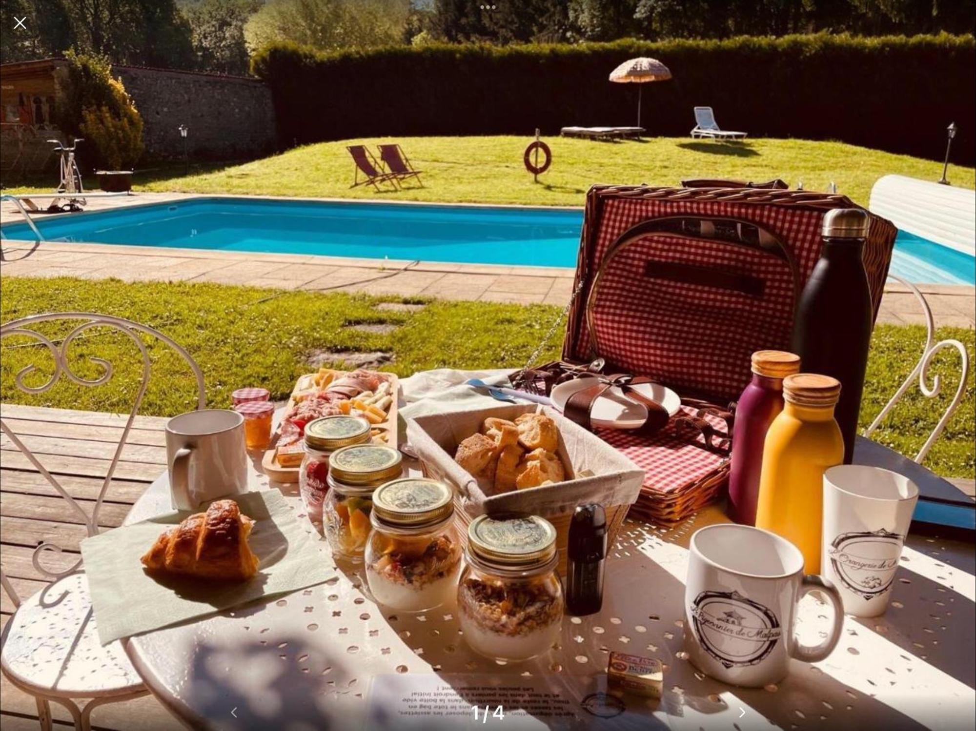 La Roulotte Deluxe De Malpas Bed & Breakfast Quingey Eksteriør bilde