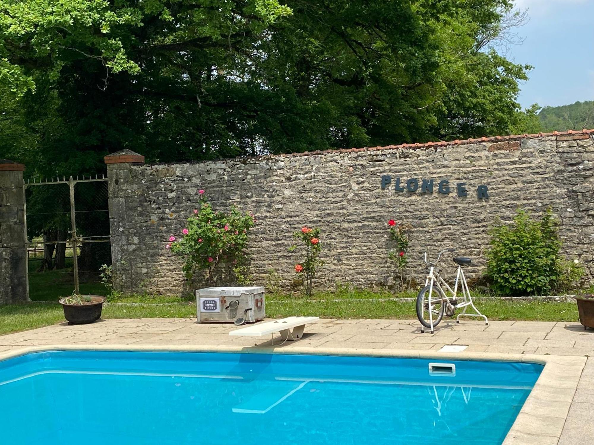 La Roulotte Deluxe De Malpas Bed & Breakfast Quingey Eksteriør bilde