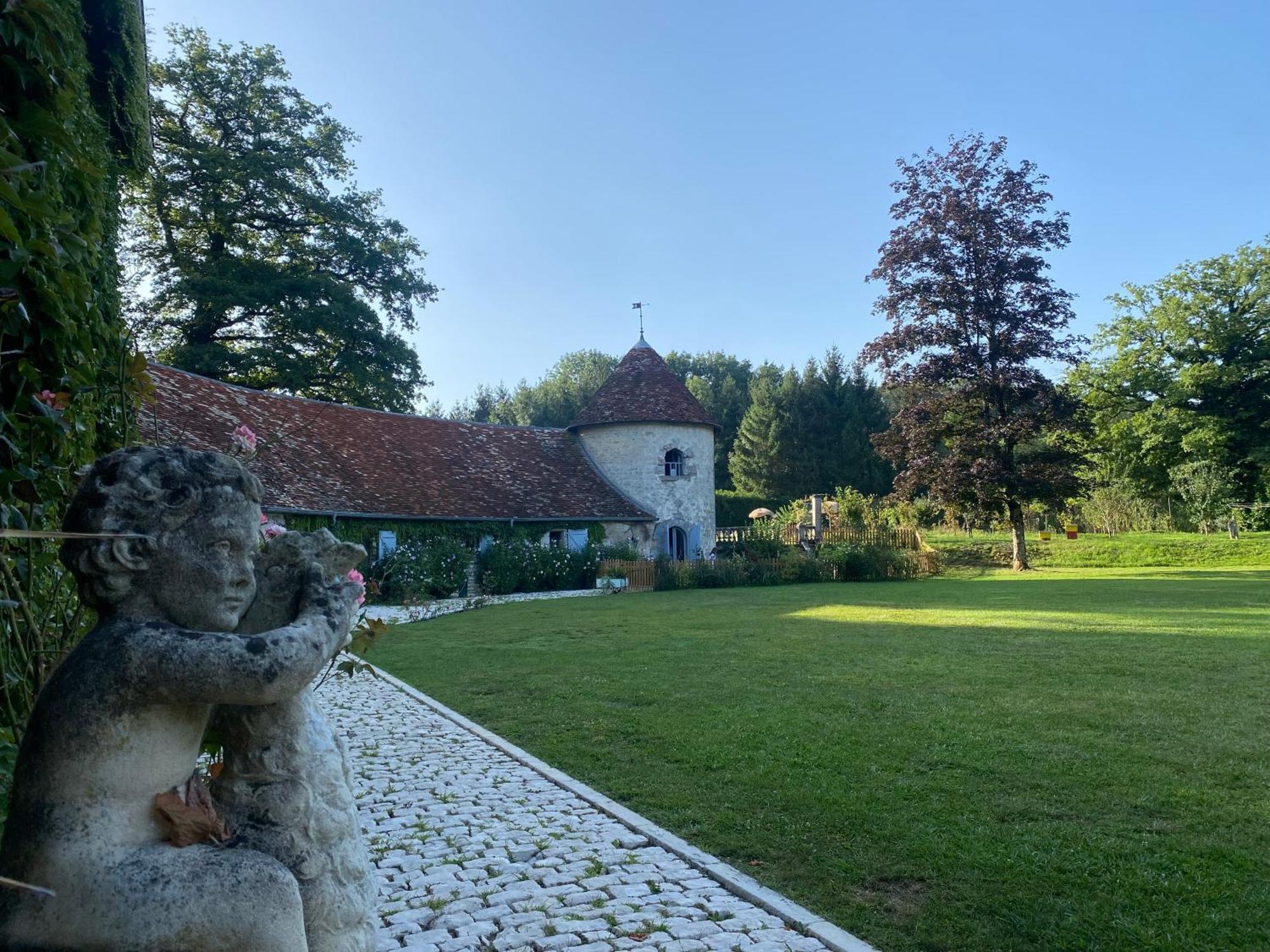 La Roulotte Deluxe De Malpas Bed & Breakfast Quingey Eksteriør bilde