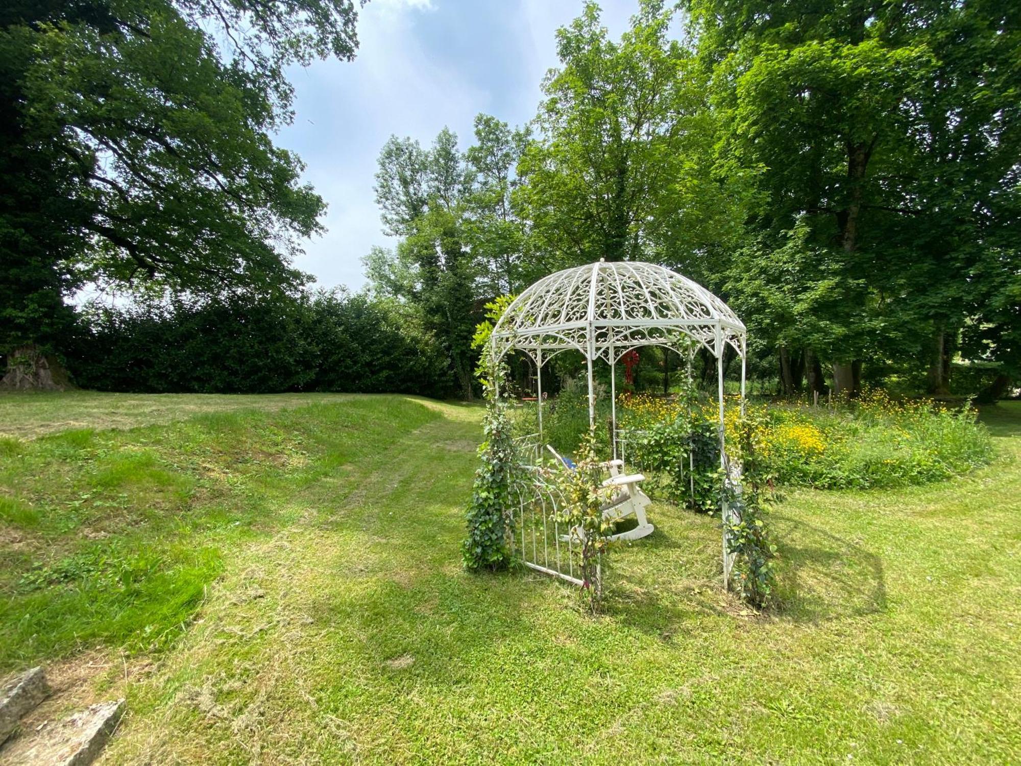 La Roulotte Deluxe De Malpas Bed & Breakfast Quingey Eksteriør bilde