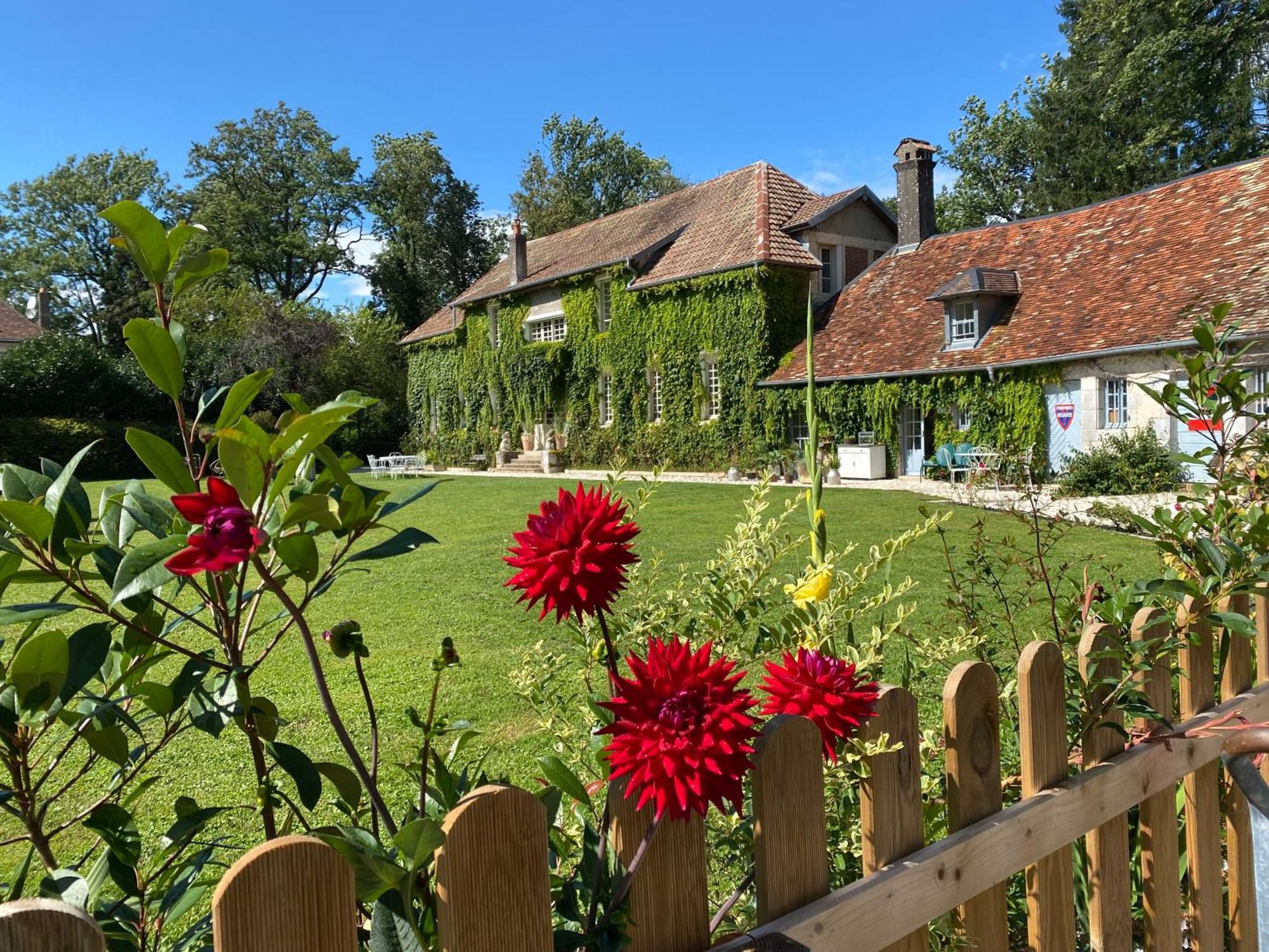 La Roulotte Deluxe De Malpas Bed & Breakfast Quingey Eksteriør bilde